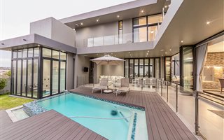 5 Bedroom House in Helderfontein Estate