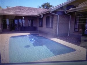 3 Bed House in Illovo Beach