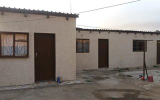 3 Bedroom House in Geluksdal