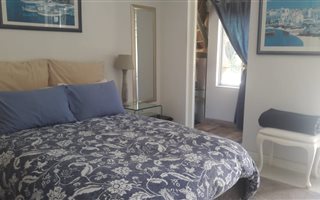 1 Bedroom Flat in Bloubergrant