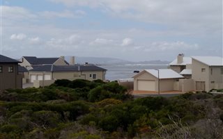 949 m² Land available in Kleinbaai