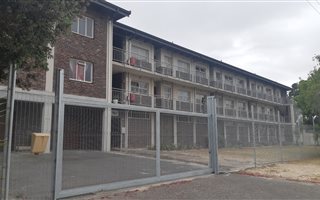2 Bedroom Apartment in Chrismar