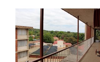 2 Bedroom Apartment in Meyerspark