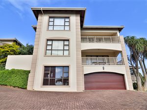 3 Bed Duplex in Scottburgh Central
