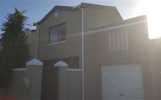 2 Bedroom Townhouse in Parklands