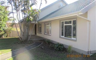 4 Bedroom House in Hayfields