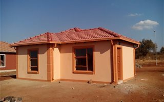 2 Bedroom House in Modderbee