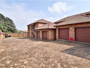 3 Bed Townhouse in Bedfordview