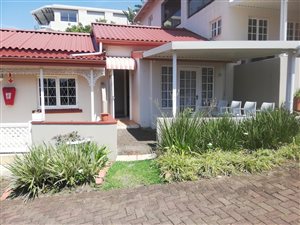 2 Bed Townhouse in Uvongo
