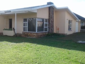 4 Bed House in Klipdam