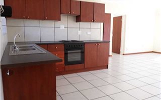 2 Bedroom Townhouse in Ravenswood