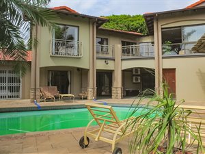 6 Bed House in Salt Rock