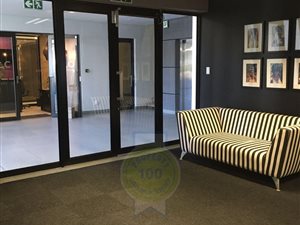 357 m² Commercial space in Sandhurst