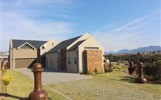 4 Bedroom House in Welgelegen
