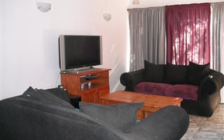3 Bedroom Duplex in Crystal Park