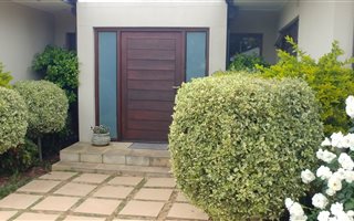 4 Bedroom House in Durbanville Hills