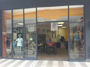 63 m² Commercial space in Annlin