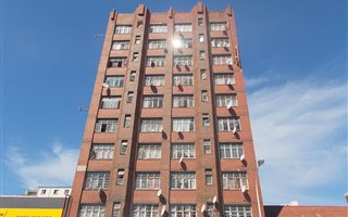 Bachelor apartment in Durban CBD
