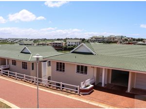 2 Bed Apartment in Mt Edgecombe Estate 1 & 2