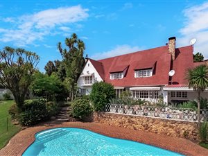 5 Bed House in Waverley