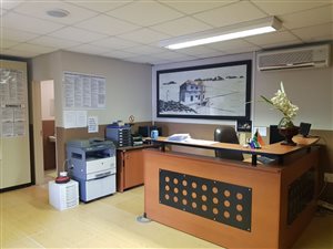 110 m² Office Space in Briardene