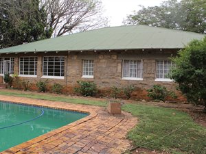 4.8 ha Farm in White River AH