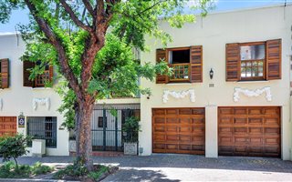 4 Bedroom House in Parkhurst