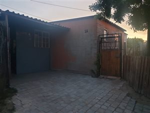 4 Bed House in Blue Downs