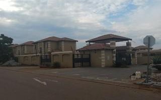 2 Bedroom Duplex in Montana Park