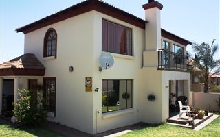 3 Bedroom House in Thatchfield