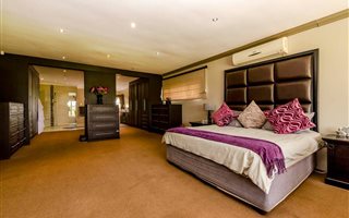 9 Bedroom House in Vanderbijlpark Central