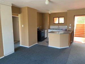 2 Bed Flat in Amanzimtoti