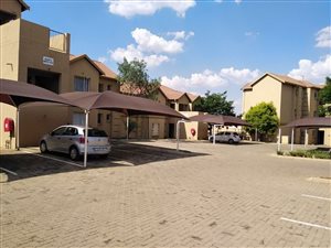2 Bed Townhouse in Pomona AH