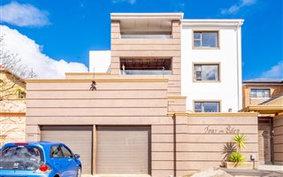 4 Bedroom House in Walmer Estate