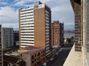 1 Bed Apartment in Albert Park