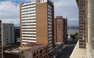 1 Bedroom Apartment in Albert Park
