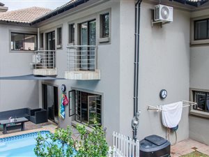 3 Bed House in Bergtuin