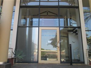 414 m² Office Space in La Lucia