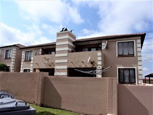 2 Bed Apartment in Arundo Estate