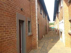2 Bed Apartment in Pretoria North