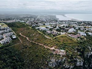6.5 ha Land available in Cutty Sark
