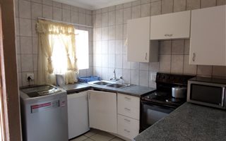 2 Bedroom Townhouse in Comet