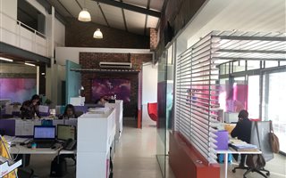 255 m² Commercial space in Woodstock