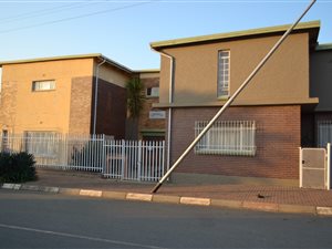 2 Bed Flat in Homelake