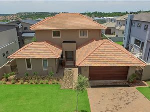 4 Bed House in Olympus AH