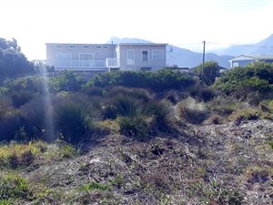 660 m² Land available in Pringle Bay