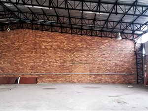 1462 m² Industrial space in Park Central