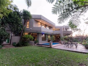 5 Bed House in Lynnwood Glen
