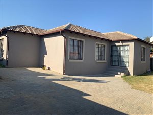 3 Bed House in Cosmo City