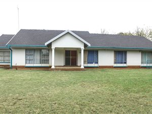 4 Bed House in Erasmus